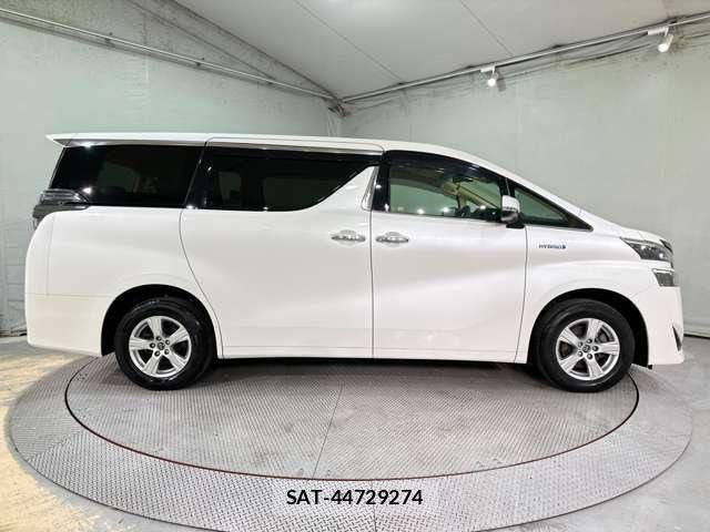 Toyota VELLFIRE 2019-03 6615333-3