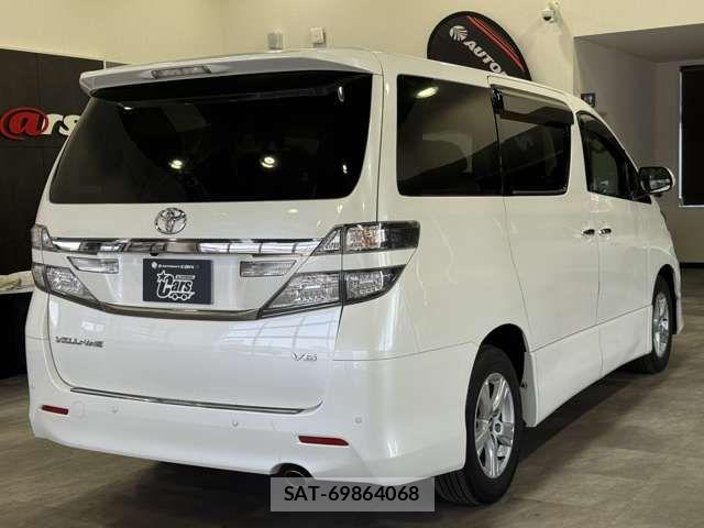 Toyota VELLFIRE 2013-10 6678537-2