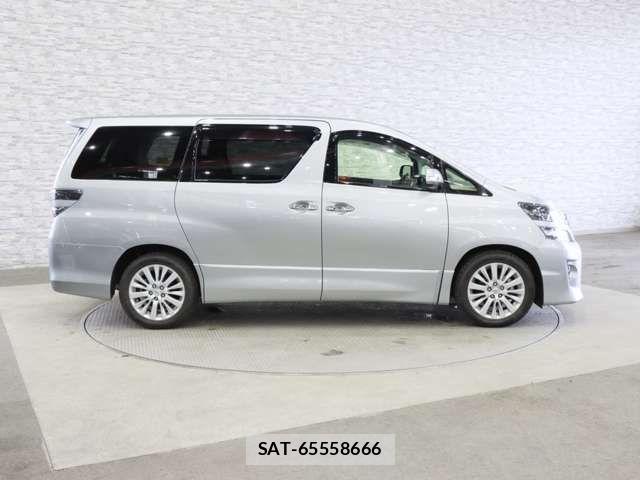 Toyota VELLFIRE 2013-06 6678535-13