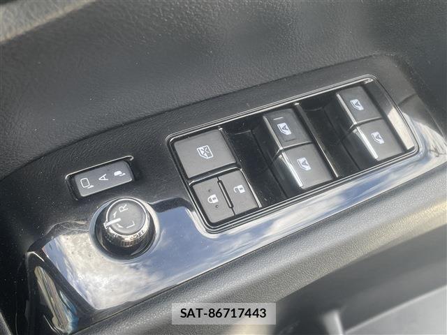 Toyota VELLFIRE 2017-09 6817698-29