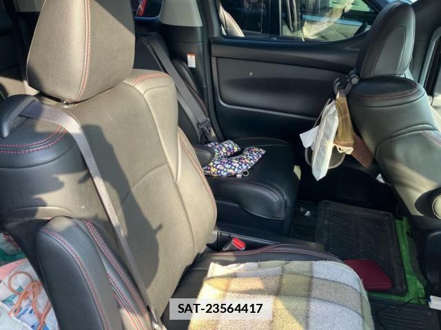 Toyota VELLFIRE 2015-08 6914640-24