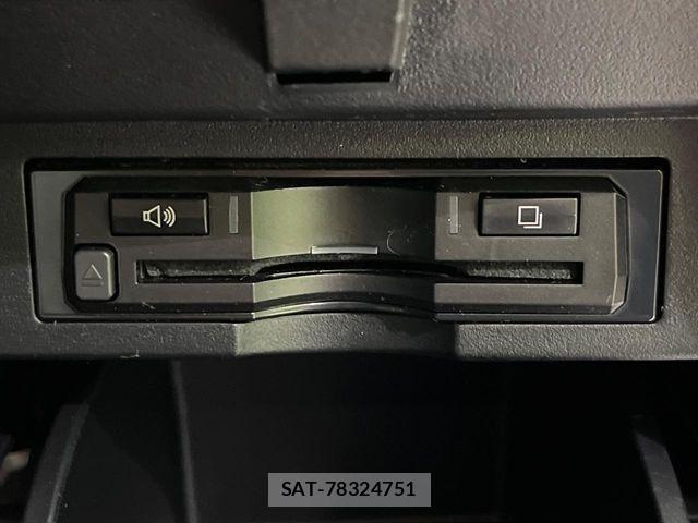 Toyota VELLFIRE 2017-11 7226329-6