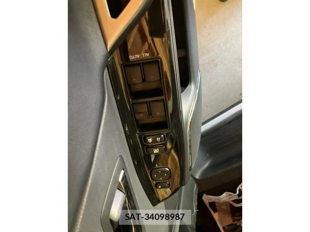 Toyota VELLFIRE 2014-01 7226316-11