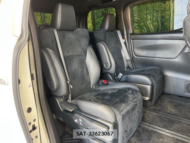 Toyota VELLFIRE 2022-06 7226328-8