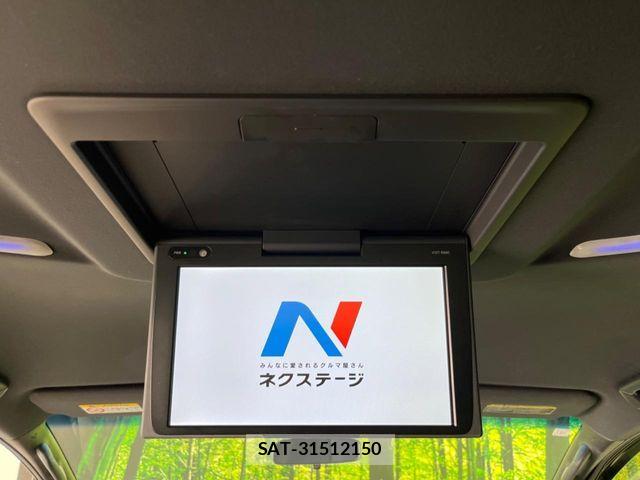 Toyota VELLFIRE 2017-03 7226325-3