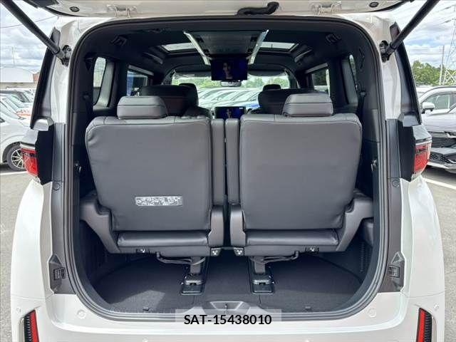 Toyota VELLFIRE 2026-02 7330755-18