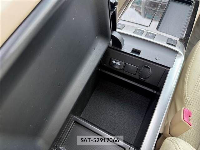 Toyota VELLFIRE 2014-04 7360233-28