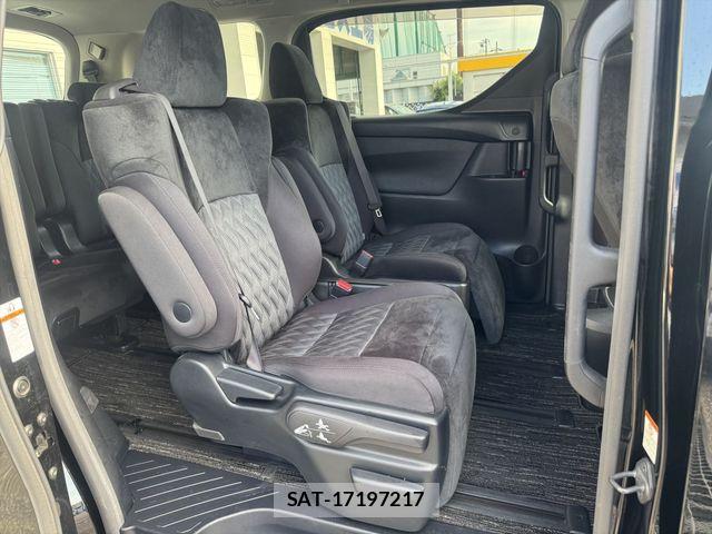 Toyota VELLFIRE 2019-04 7458484-24