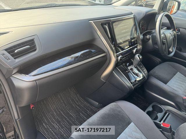 Toyota VELLFIRE 2019-04 7458484-27