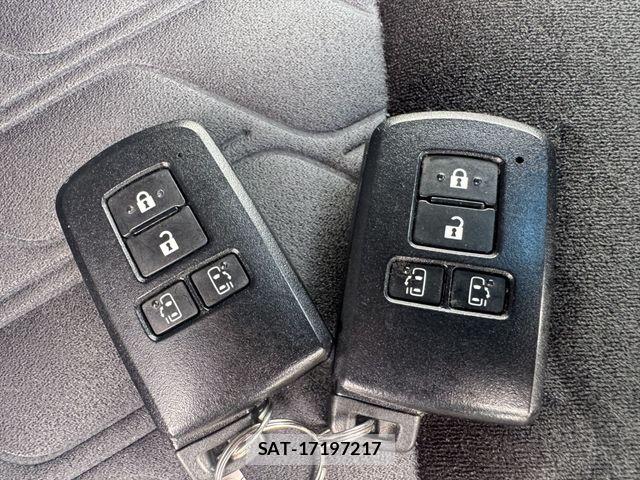 Toyota VELLFIRE 2019-04 7458484-29