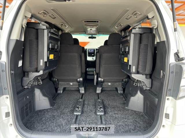 Toyota VELLFIRE 2011-12 7458487-19