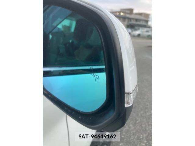 Toyota VELLFIRE 2023-07 7510310-14
