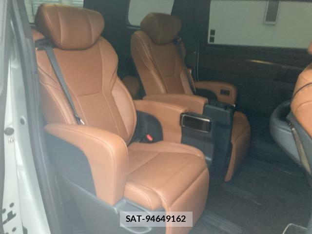 Toyota VELLFIRE 2023-07 7510310-16