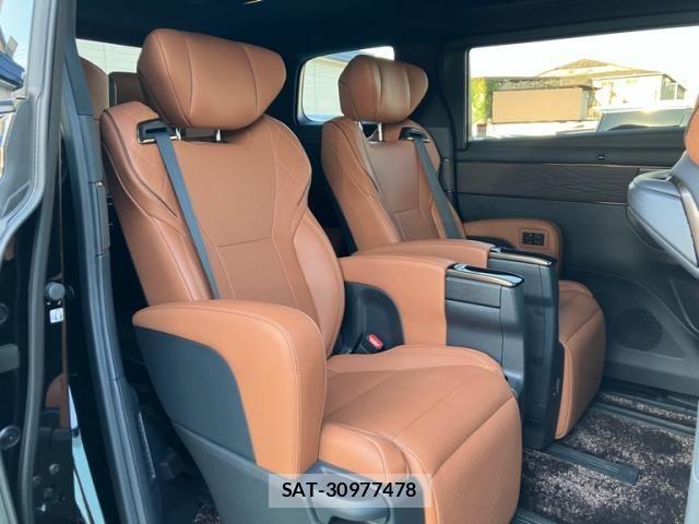 Toyota VELLFIRE 2023-10 7562998-9