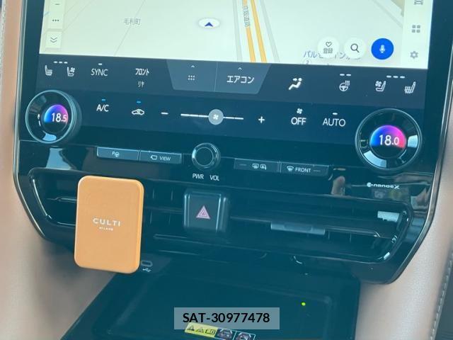 Toyota VELLFIRE 2023-10 7562998-20