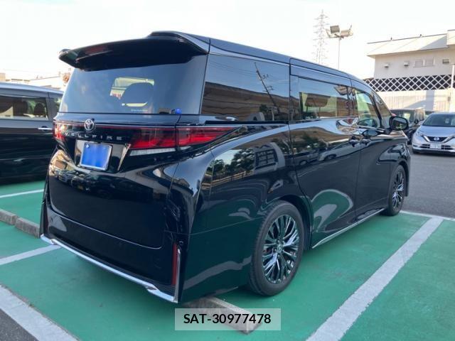 Toyota VELLFIRE 2023-10 7562998-3