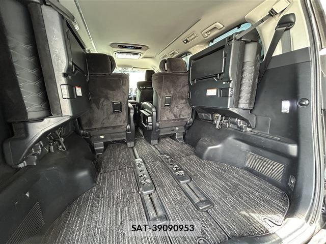 Toyota VELLFIRE 2017-06 7620904-26