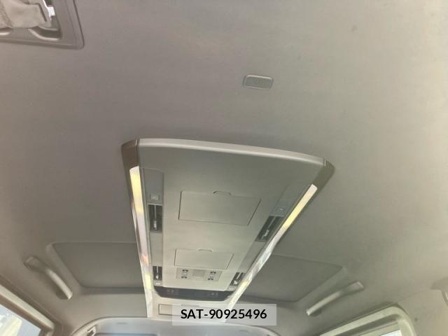 Toyota VELLFIRE 2023-09 7620902-11