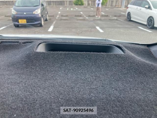 Toyota VELLFIRE 2023-09 7620902-21