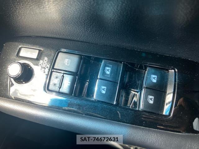 Toyota VELLFIRE 2019-04 7730021-27