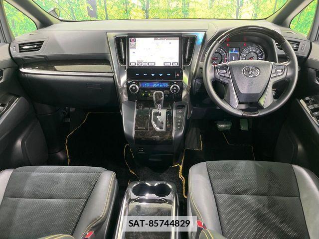 Toyota VELLFIRE 2017-01 7730027-1