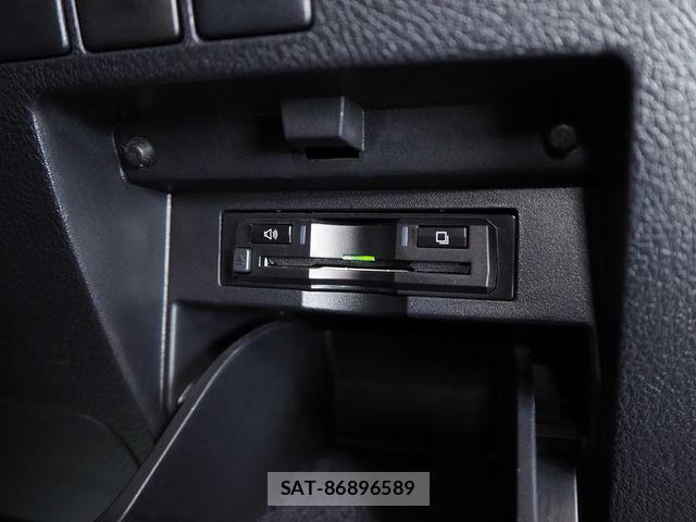 Toyota VELLFIRE 2016-11 7789978-15