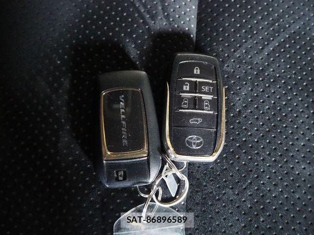 Toyota VELLFIRE 2016-11 7789978-17