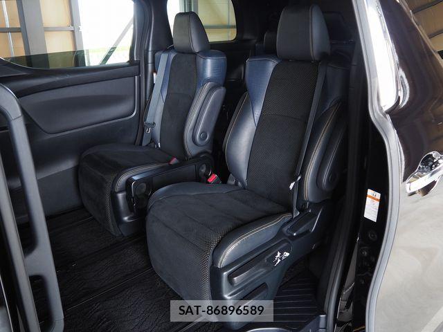 Toyota VELLFIRE 2016-11 7789978-23