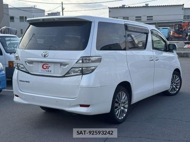 Toyota VELLFIRE 2008-09 8075972-1