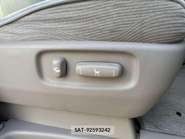 Toyota VELLFIRE 2008-09 8075972-7