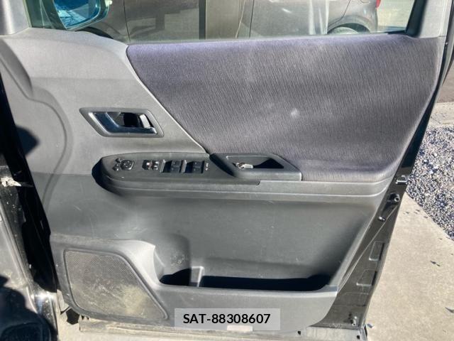 Toyota VELLFIRE 2010-06 8075975-16