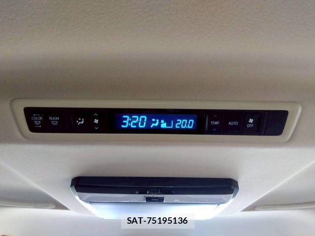 Toyota VELLFIRE 2017-08 8102348-26