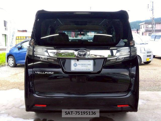 Toyota VELLFIRE 2017-08 8102348-6