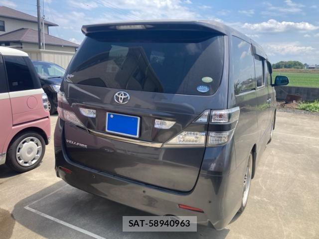 Toyota VELLFIRE 2009-11 8102350-1