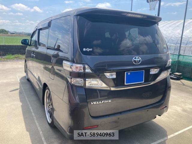 Toyota VELLFIRE 2009-11 8102350-2