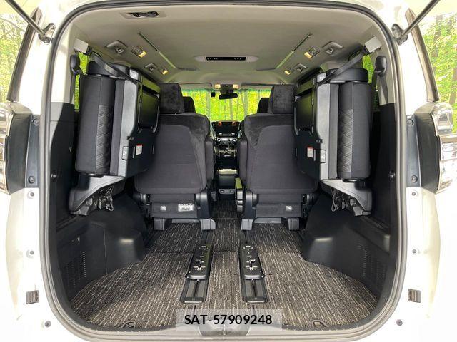 Toyota VELLFIRE 2018-06 8146890-10