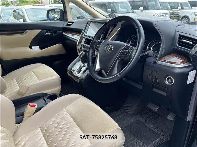 Toyota VELLFIRE 2018-06 8159432-12