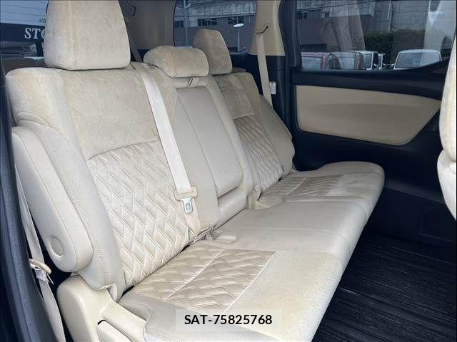 Toyota VELLFIRE 2018-06 8159432-13