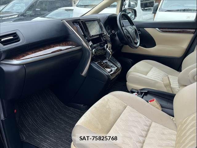 Toyota VELLFIRE 2018-06 8159432-14