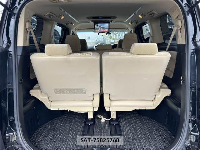 Toyota VELLFIRE 2018-06 8159432-17