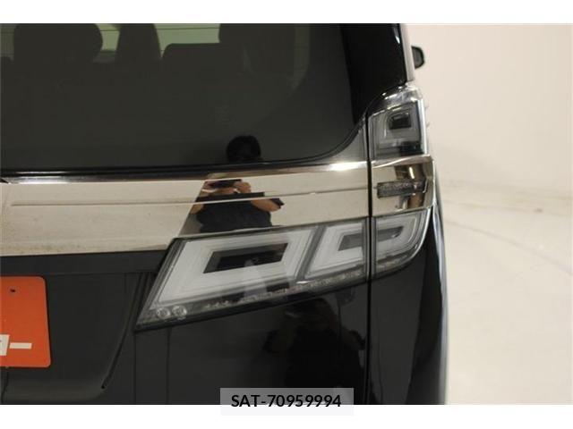 Toyota VELLFIRE 2020-04 8159431-18