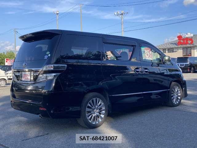 Toyota VELLFIRE 2013-12 8210741-4