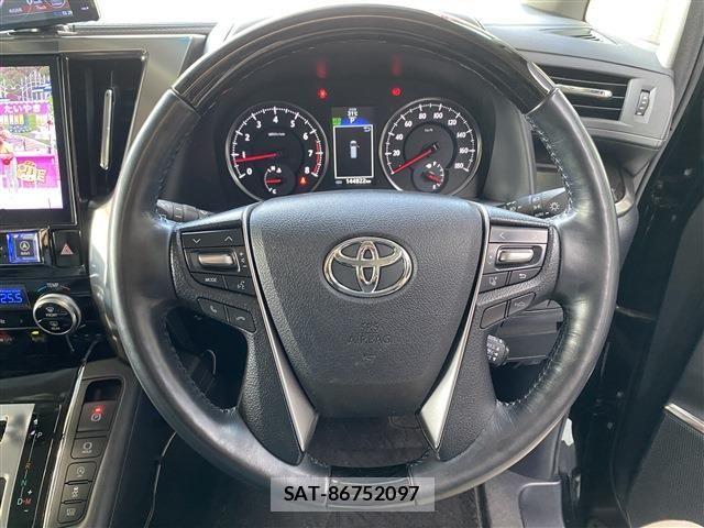 Toyota VELLFIRE 2017-11 8210739-9