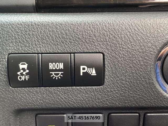 Toyota VELLFIRE 2013-12 8210740-9