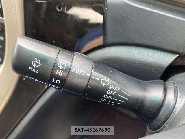 Toyota VELLFIRE 2013-12 8210740-11