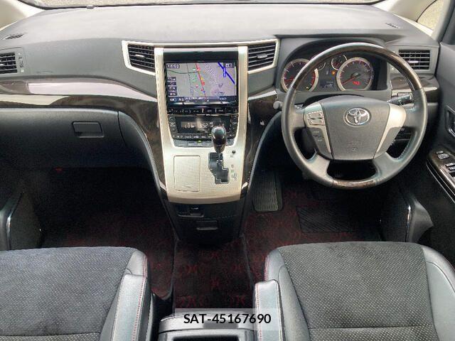 Toyota VELLFIRE 2013-12 8210740-2
