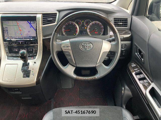 Toyota VELLFIRE 2013-12 8210740-3