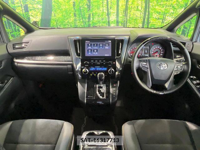 Toyota VELLFIRE 2020-05 8210735-1