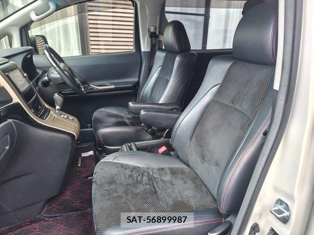 Toyota VELLFIRE 2014-02 8210742-9