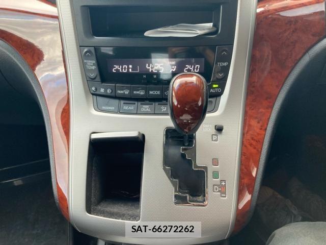 Toyota VELLFIRE 2009-10 8232197-20